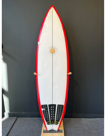 Guy surfboard  5’7"