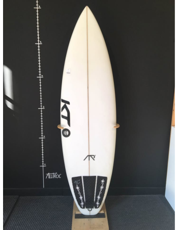 Kt  5’10"