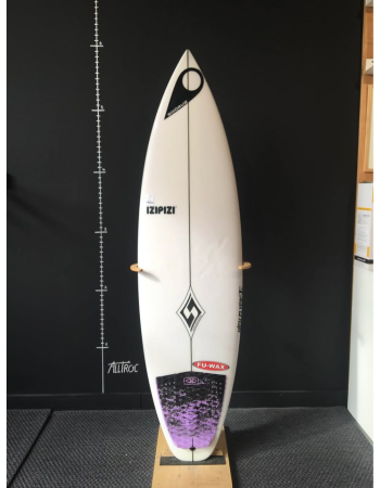 Silver surfboard 5’7"