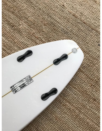 Pyzel Shadow 5’8"