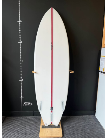 Aloha Wingman  5’10"
