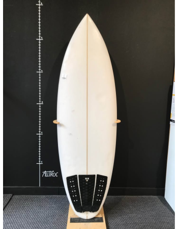 Nobrand 5’6"