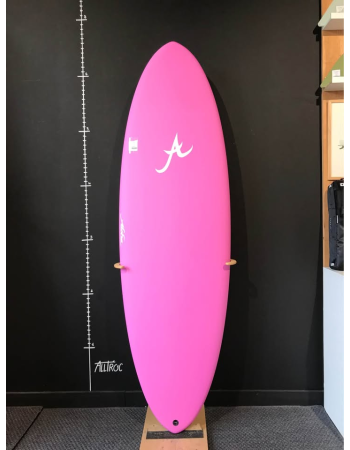 Aloha   Skegg   6’4"