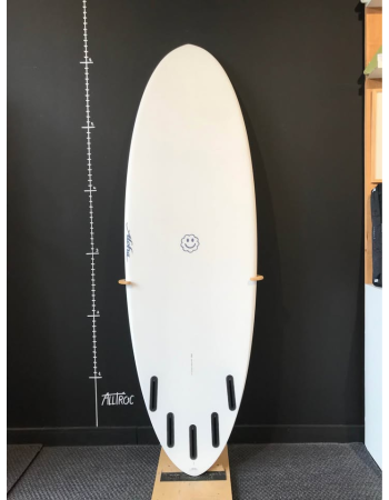 Aloha  Skegg 6’2"