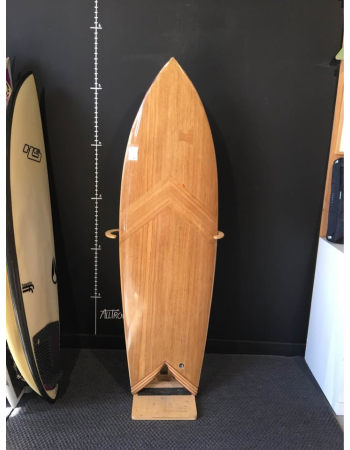 M Surfboard  5’6"