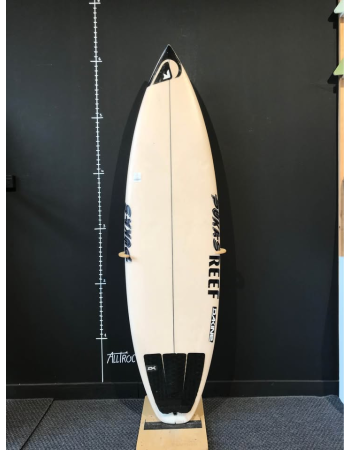 Axel Lorentz  5’11"