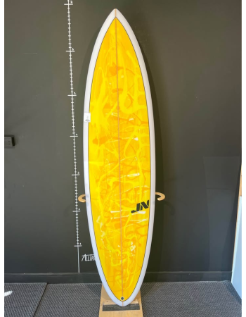 JN 6’8 "