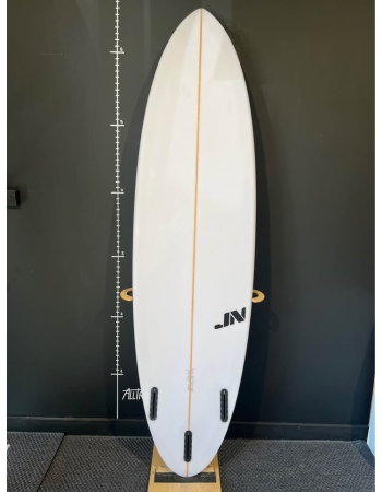 JN 6’8 "
