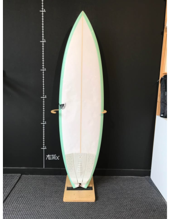 Vaughan  5’10"