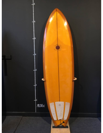 Guy Surfboard   6’7"