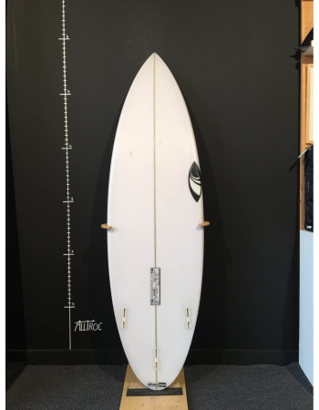 Sharp eye 5’10"