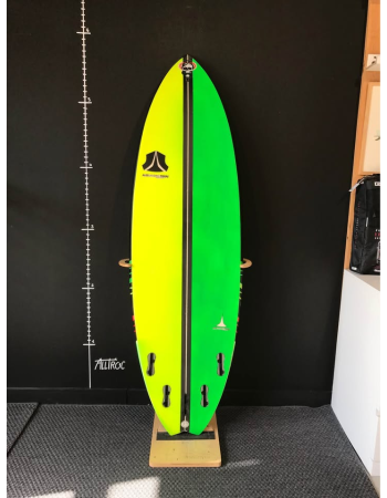 Alessandro Pierre  5’10"