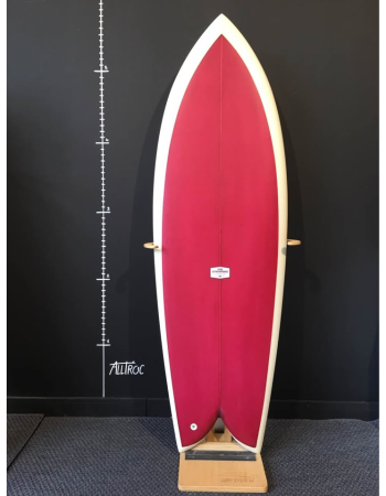 Ocean surfboard  Fish   5’7"