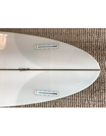 Guy surfboard  7’0"