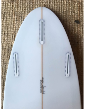 JN surfboard  6’4"
