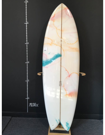 Surf in estate   Fish   5’8"