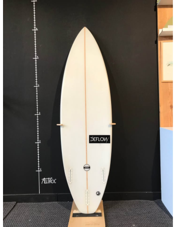 Banana surfboard  6’2"