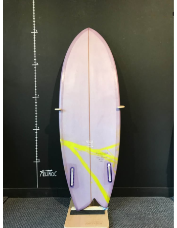 Primitive  Pilote fish  5’2"