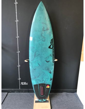 Daddy seal  Yardies   6’0"
