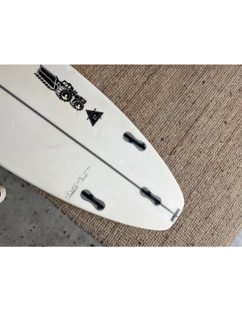 JS R17 5’8"
