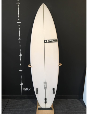 Pyzel Shadow 6’2"