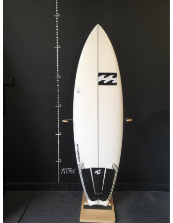 MD surfboard  5’7"