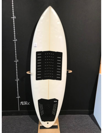 Surfin estate  5’6"