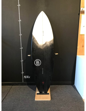 Blank and Résin  5’10"
