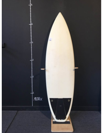 Handshape  5’7"