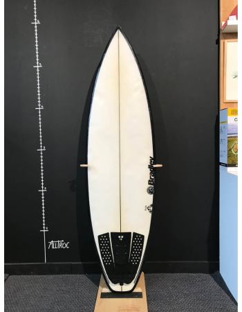 Bradley  On-ya 5’7"