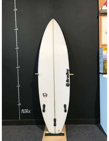 Bradley  On-ya 5’7"
