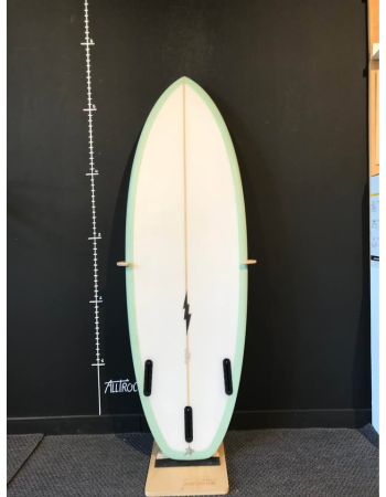 No brand  5’6"