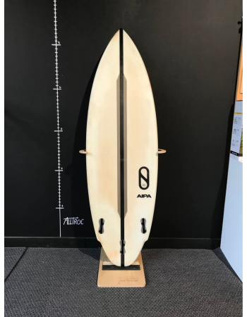 Tomo  Aipa 5’6"