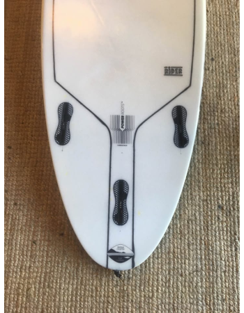 Agote surfboards  5’6"