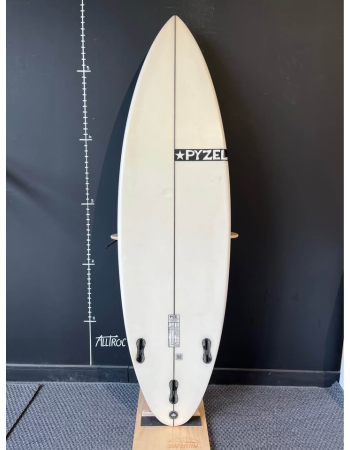 Pyzel  Shadow  5’10"