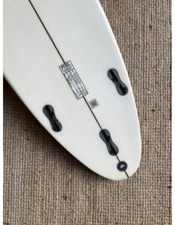 Pyzel  Shadow  5’10"