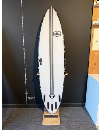 Hurricane  6’9"
