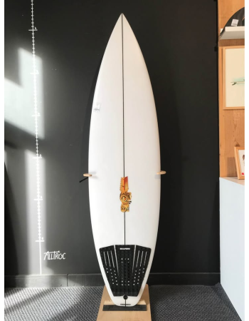 Js  Golden child 5’11"