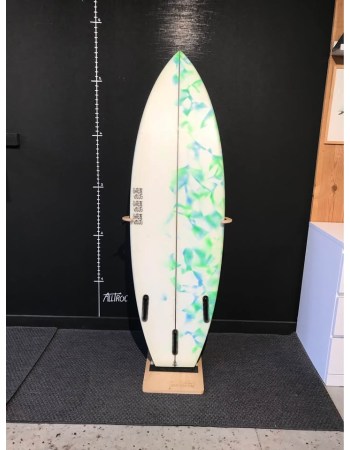 Chienville  Ghb 5’8"