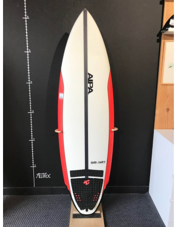 Aipa   Dark horse  6’0"