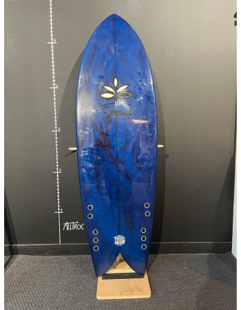 Sprout surfboard  5’6"