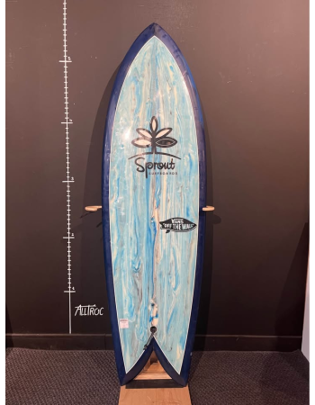 Sprout surfboard  5’6"