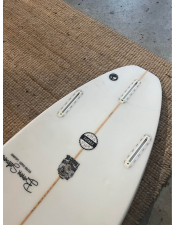 Banana surfboard 5’9"