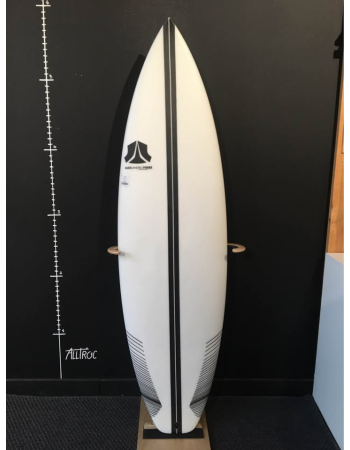 Alessandro Pierre   5’8"