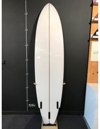 Dada  7’10"