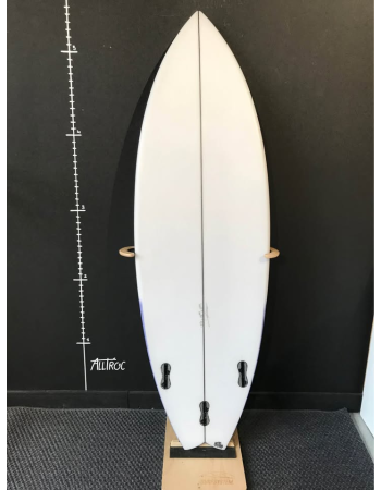 Nobrand 5’8"