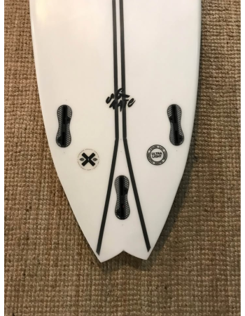 Al merrick  G Skate  5’8"