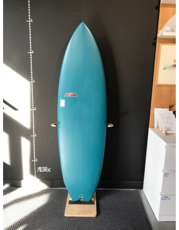 Nova surfboards Twin  5’11"