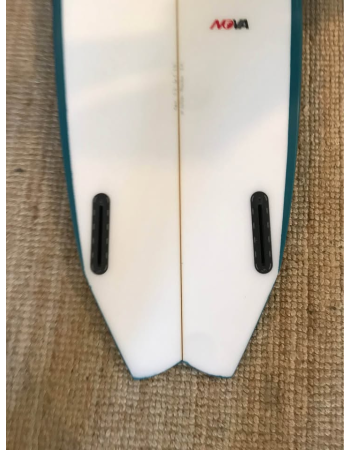 Nova surfboards Twin  5’11"