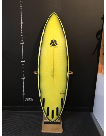 Alessandro Pierre  5’9"